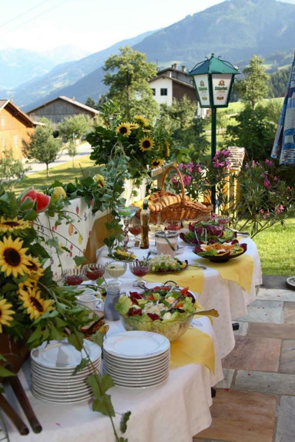 Hotel Pension Eichenhof Ried im Zillertal Eksteriør bilde